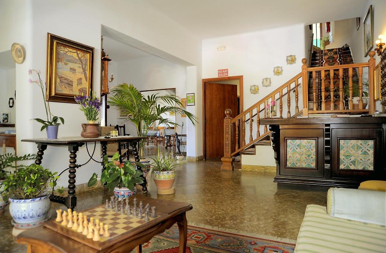 Hostal Los Pinos Cala de Sant Vicenc Εξωτερικό φωτογραφία